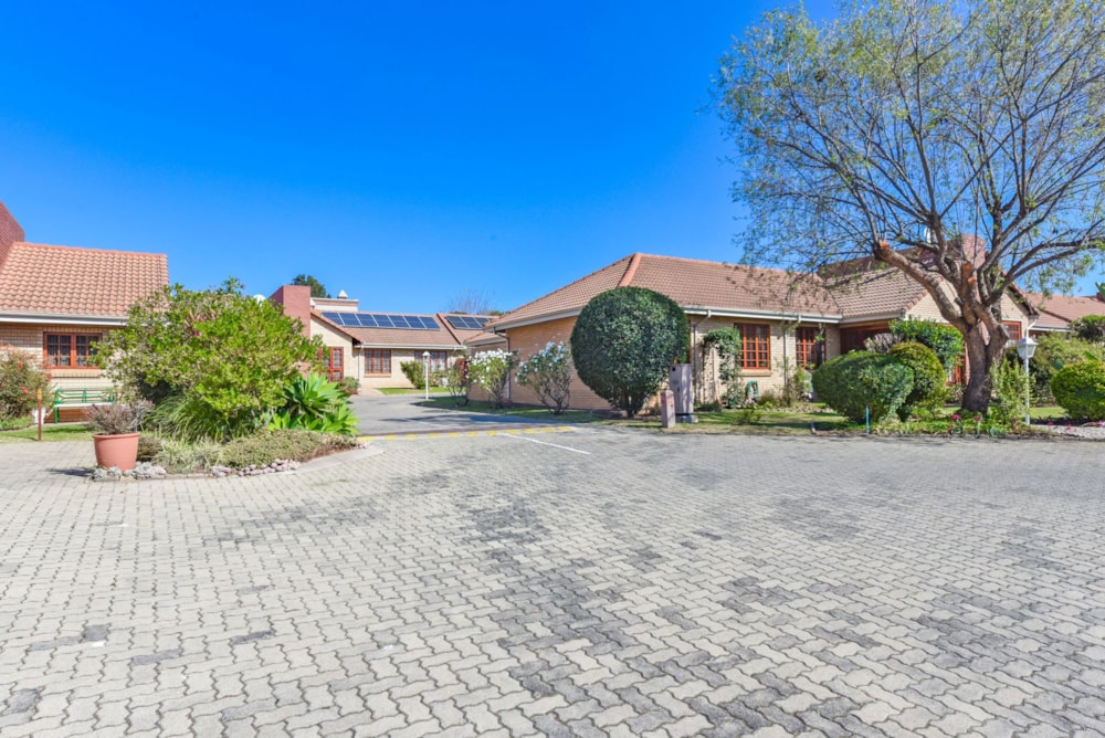 Retirement home for sale in North Riding - FW1745731
