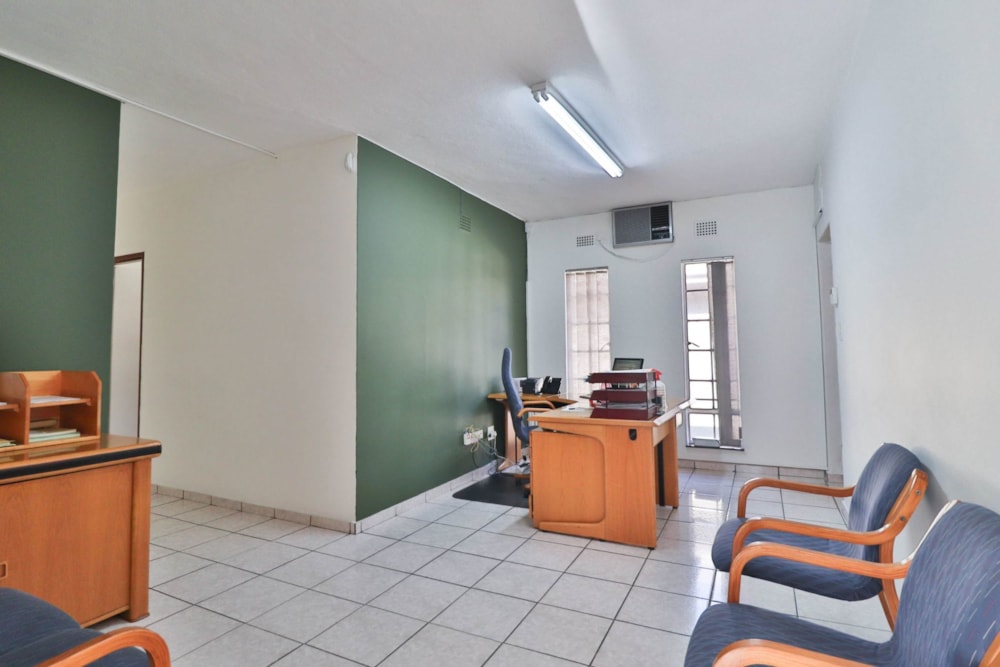 Commercial office to rent in Mbombela Central (Nelspruit Central) - 1NS1745733