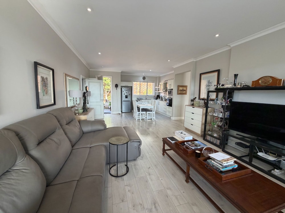Retirement apartment for sale in Mount Edgecombe Retirement Village - 1MT1746132 Retirement apartment for sale in Mount Edgecombe Retirement Village - 1MT1746132