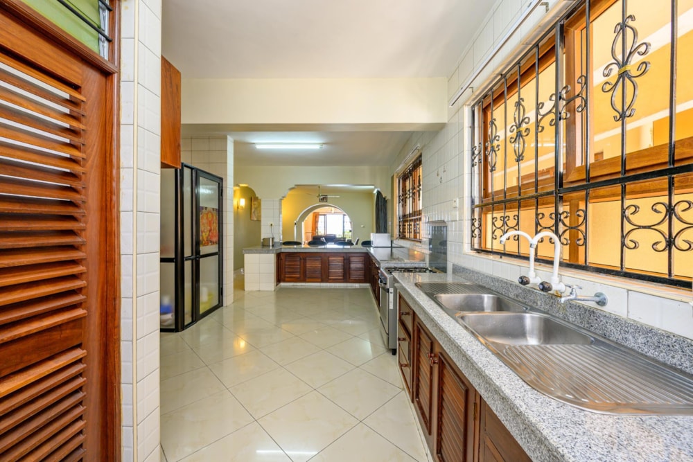 Apartment sold in Kizingo, Kenya - 3KE1746199