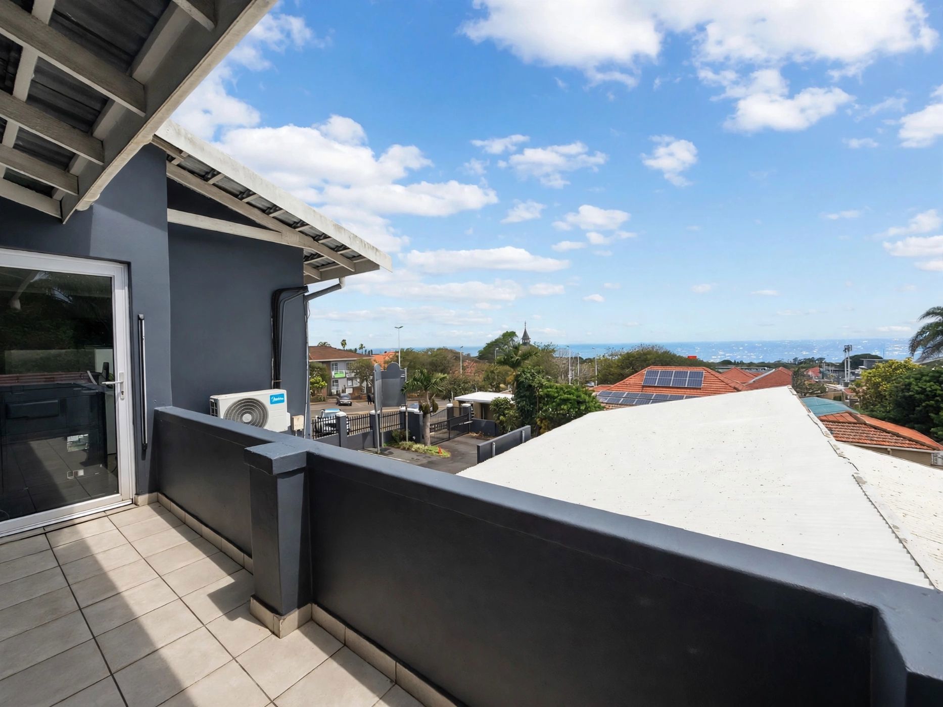 Commercial office to rent in Durban North - 1ND1745794