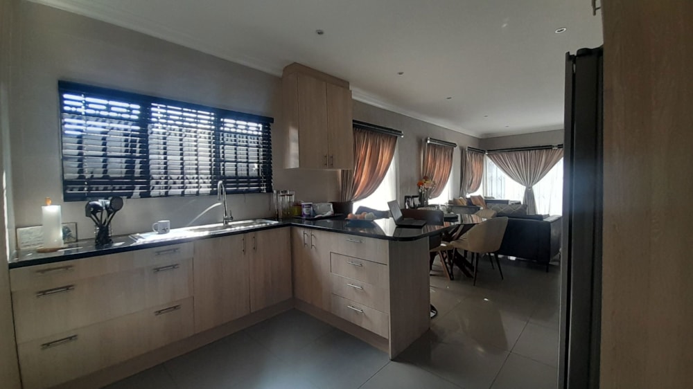 Townhouse for sale in Vanderbijlpark SE 3 - 1VT1745865 Townhouse for sale in Vanderbijlpark SE 3 - 1VT1745865