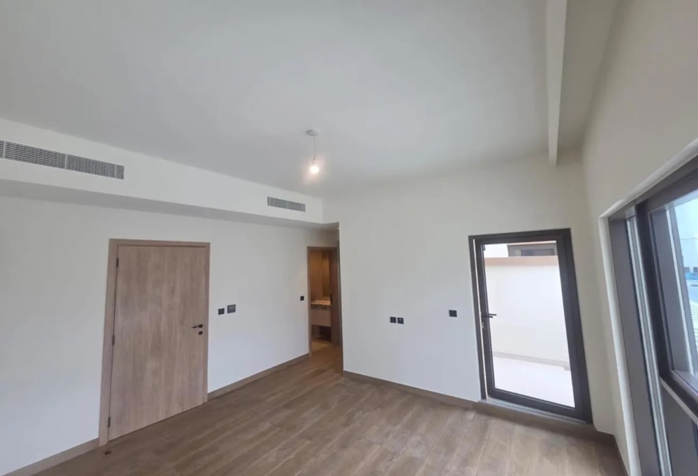 Apartment to rent in Damac Lagoons, United Arab Emirates - 5DB1745819