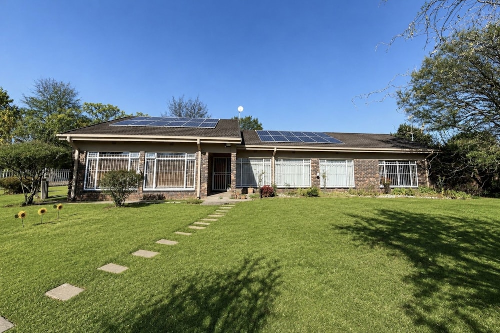 House for sale in John Vorster Park - 1EM1745823 House for sale in John Vorster Park - 1EM1745823