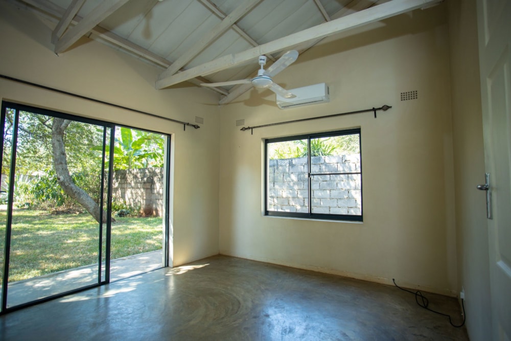 House for sale in Victoria Falls, Zimbabwe - 3ZB1745950 House for sale in Victoria Falls, Zimbabwe - 3ZB1745950
