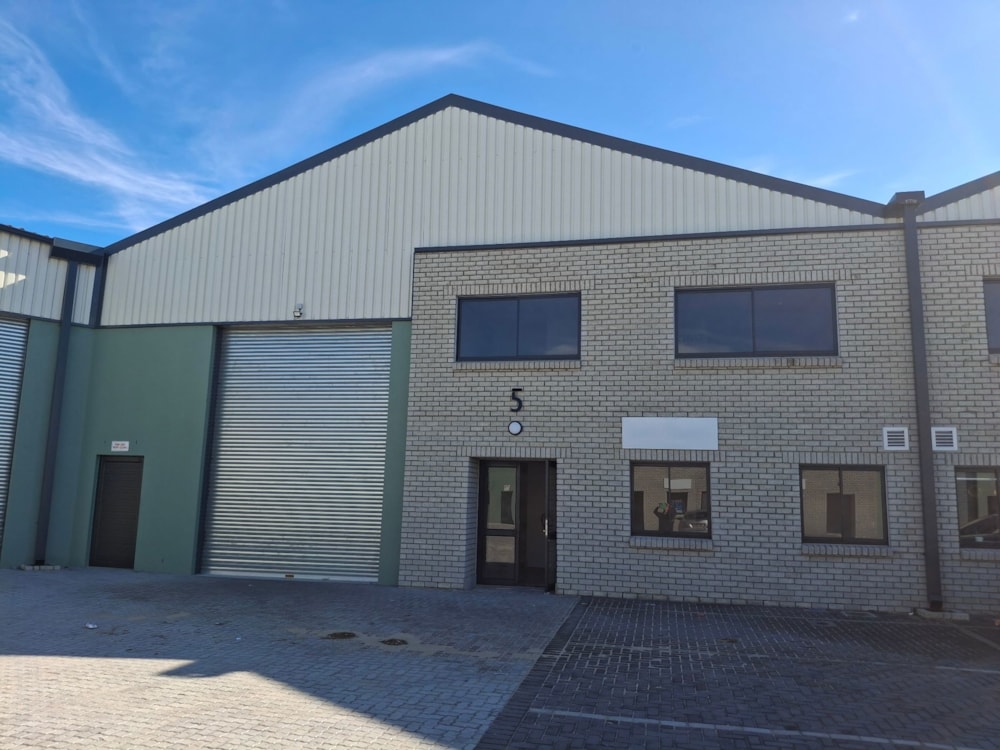 Commercial industrial property for sale in Firgrove Industrial Estate - SW1746036 Commercial industrial property for sale in Firgrove Industrial Estate - SW1746036