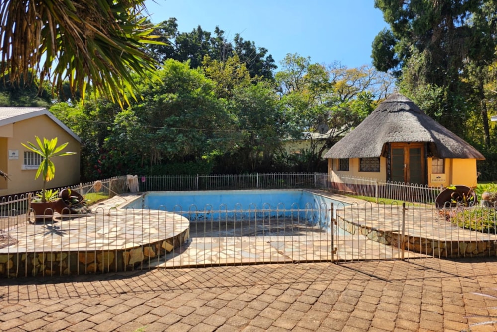 House for sale in Suburbs, Zimbabwe - 3ZB1745901 House for sale in Suburbs, Zimbabwe - 3ZB1745901