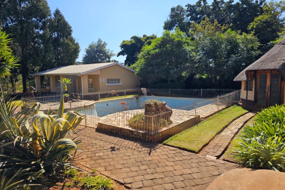 House for sale in Suburbs, Zimbabwe - 3ZB1745901 House for sale in Suburbs, Zimbabwe - 3ZB1745901