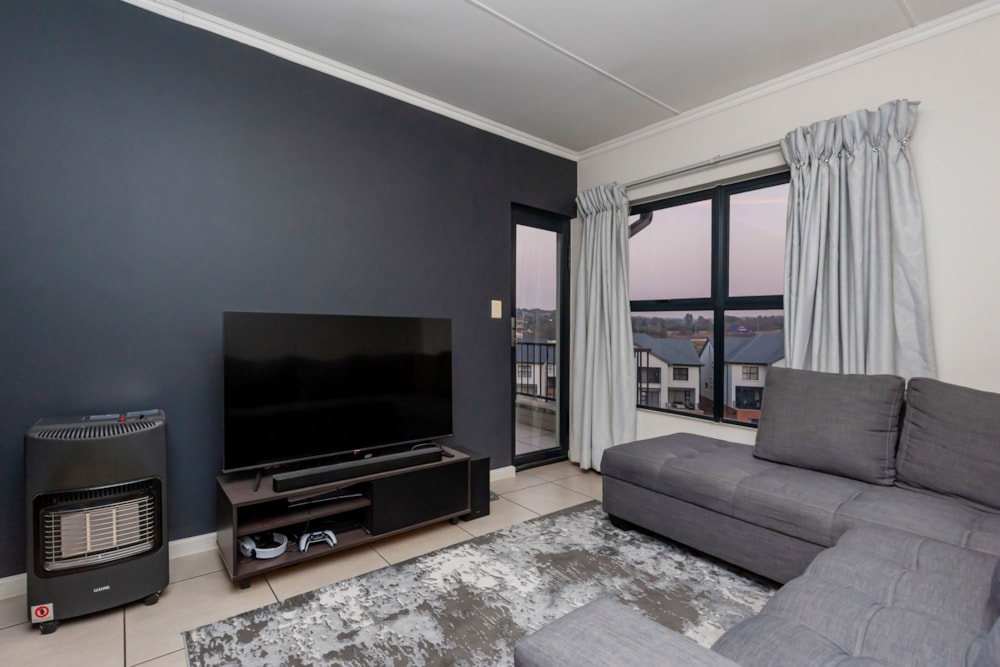 Apartment for sale in Olivedale - RAN1745913 Apartment for sale in Olivedale - RAN1745913