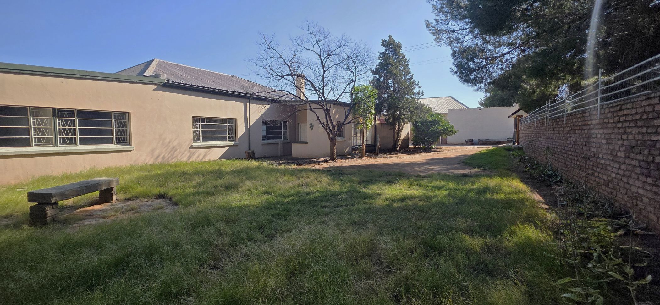 House for sale in Cradock - 1KK1745942