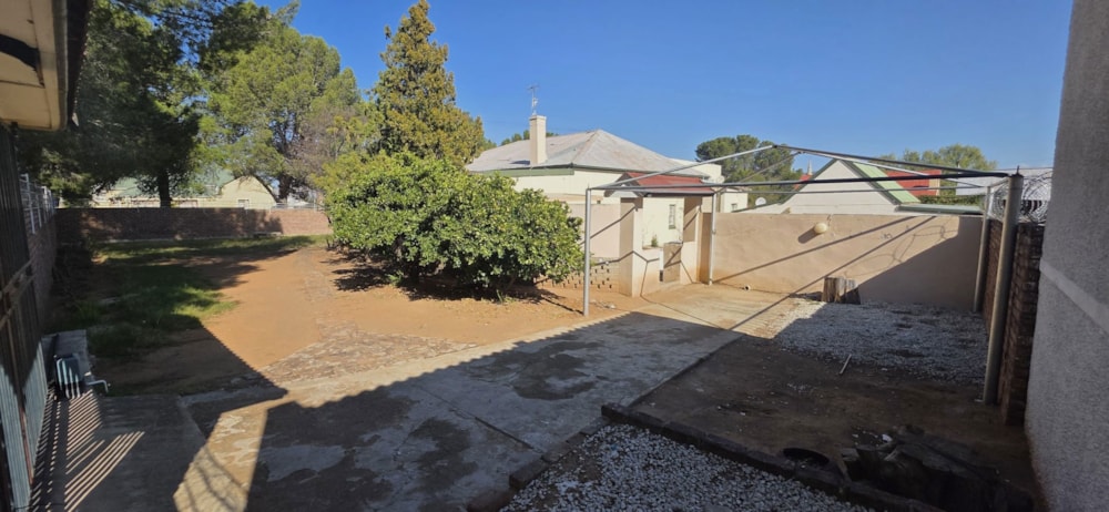 House for sale in Cradock - 1KK1745942 House for sale in Cradock - 1KK1745942