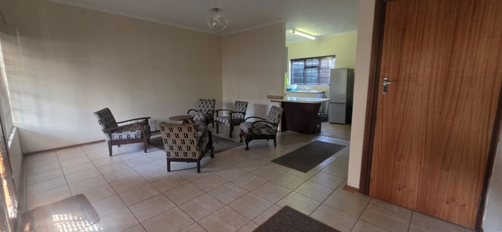 Townhouse for sale in Cradock - 1KK1745953 Townhouse for sale in Cradock - 1KK1745953