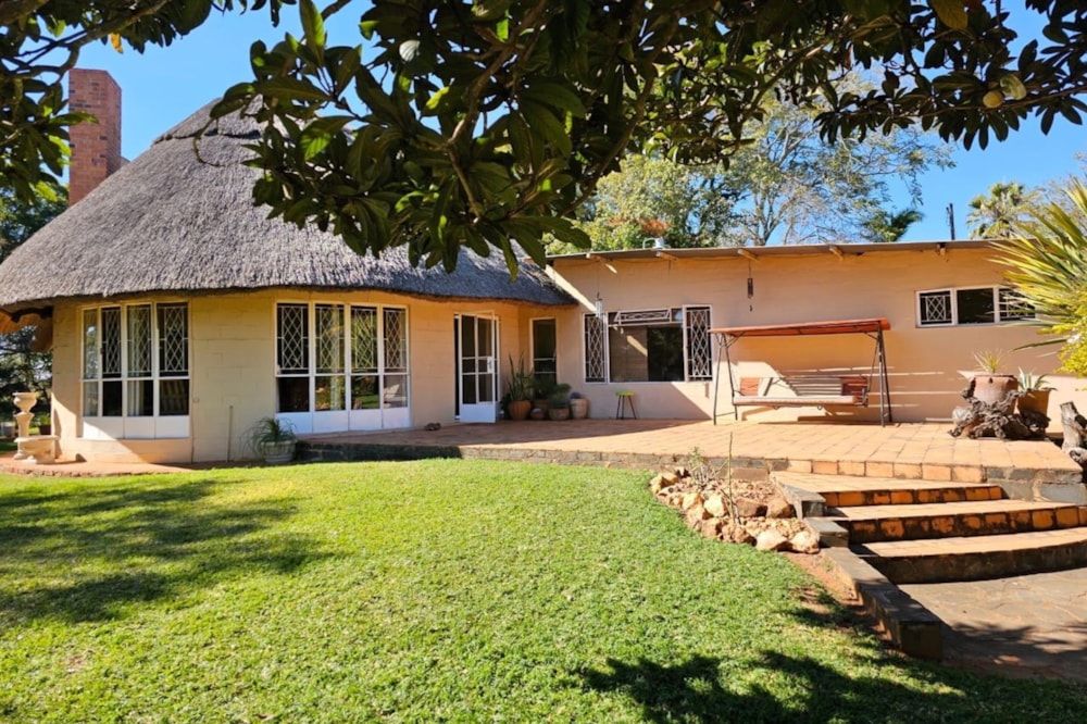 Lifestyle property for sale in Bulawayo, Zimbabwe - 3ZB1745983 Lifestyle property for sale in Bulawayo, Zimbabwe - 3ZB1745983