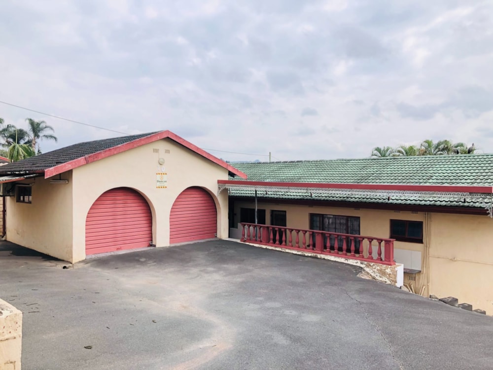 House for sale in Malvern, Queensburgh - 1WP1746073 House for sale in Malvern, Queensburgh - 1WP1746073