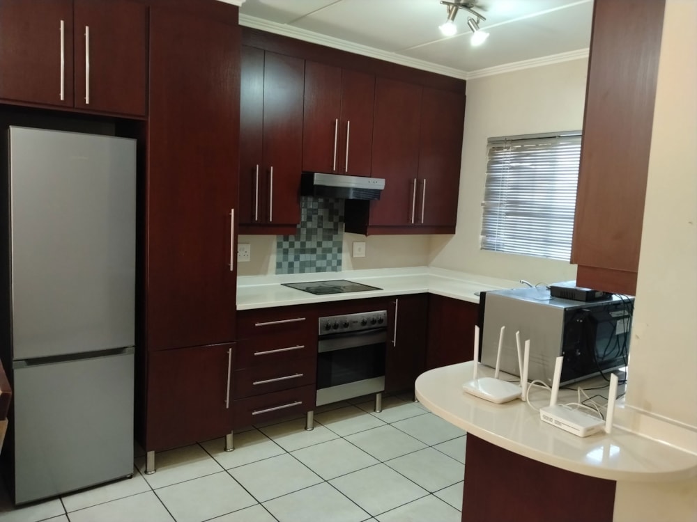 Apartment to rent in Paulshof - FYL1746053 Apartment to rent in Paulshof - FYL1746053