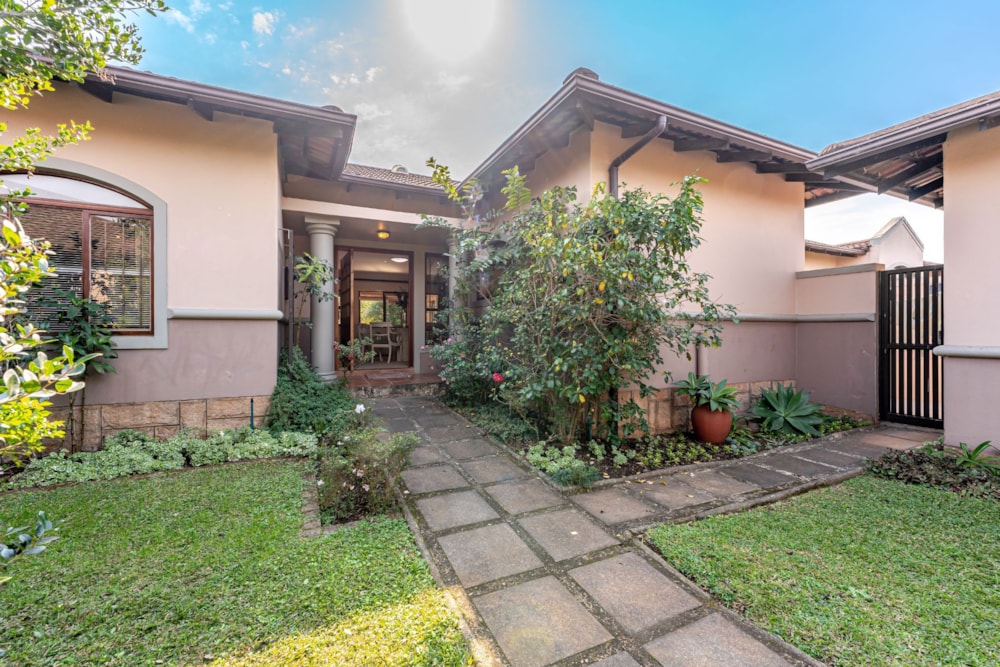 Townhouse for sale in Le Domaine Estate - 1KF1747053