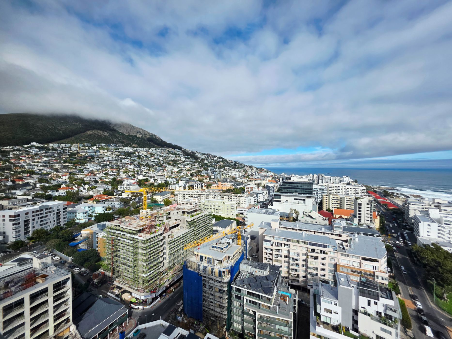 Apartment to rent in Sea Point - ASL1746112
