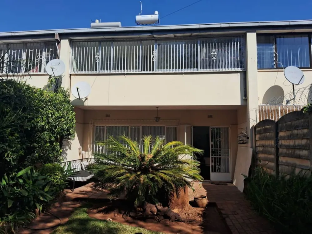 Double-storey apartment for sale in Avenues, Zimbabwe - 3ZB1747118 Double-storey apartment for sale in Avenues, Zimbabwe - 3ZB1747118