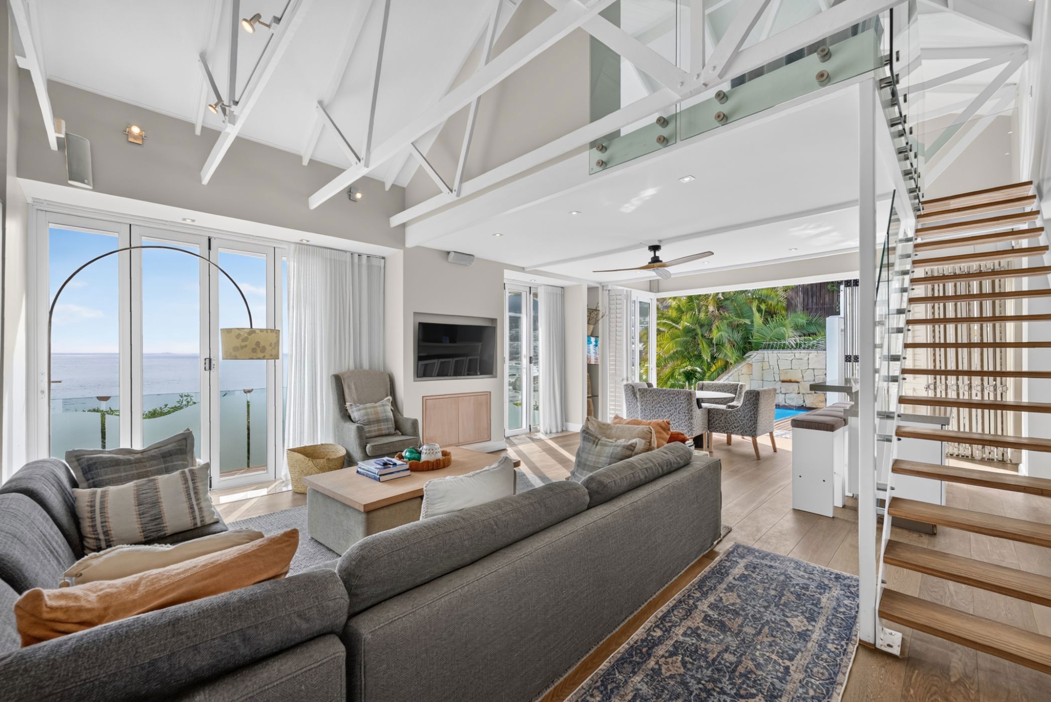 Beach bungalow to rent in Clifton - ASL1746200