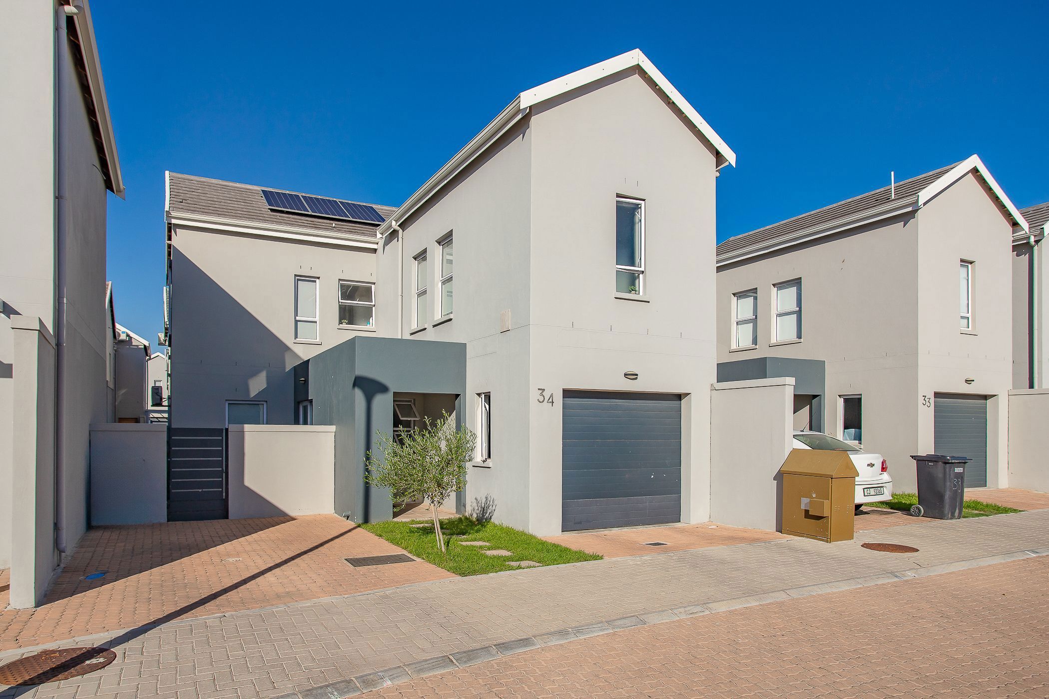 Townhouse to rent in Klein Parys - TKL1746155