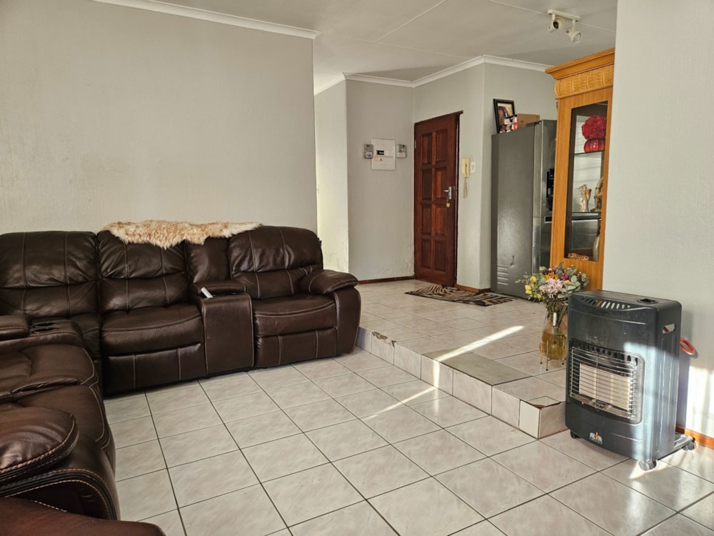 Townhouse for sale in Corlett Gardens - BED1746165 Townhouse for sale in Corlett Gardens - BED1746165