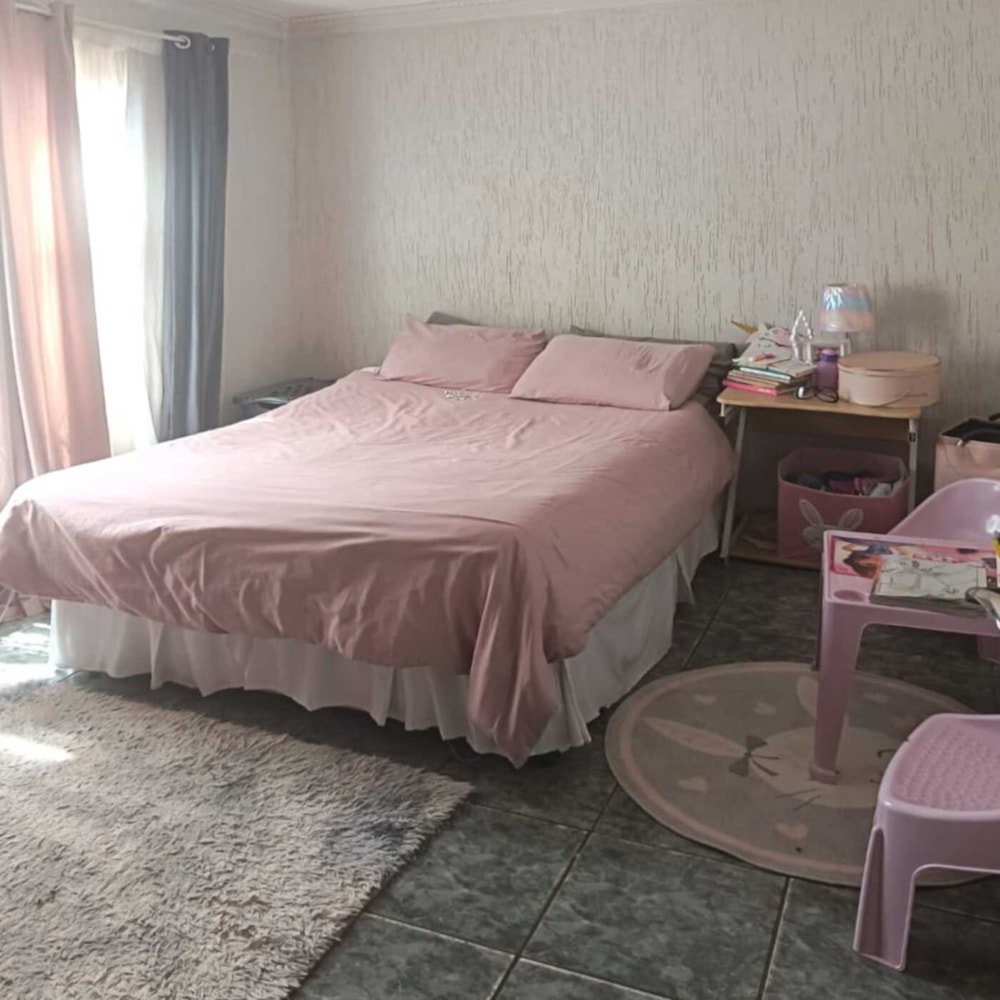 House for sale in Sebokeng Zone 17 - 1VT1746474 House for sale in Sebokeng Zone 17 - 1VT1746474