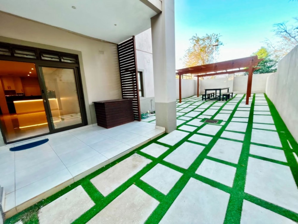 Townhouse to rent in Izinga - 1ND1746174
