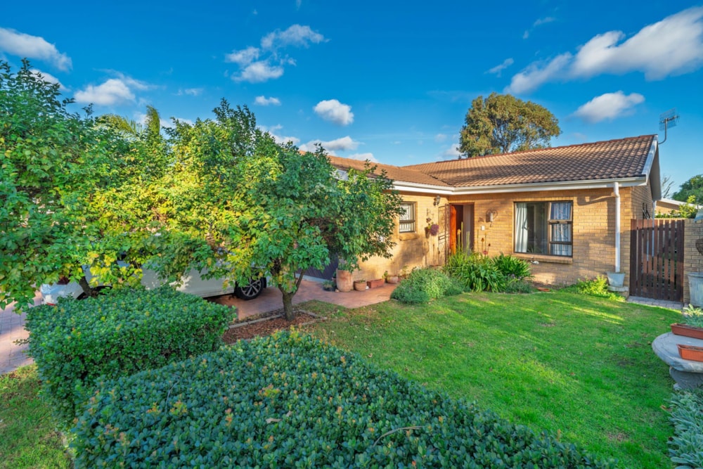 Townhouse to rent in Brackenfell - HYL1746457 Townhouse to rent in Brackenfell - HYL1746457