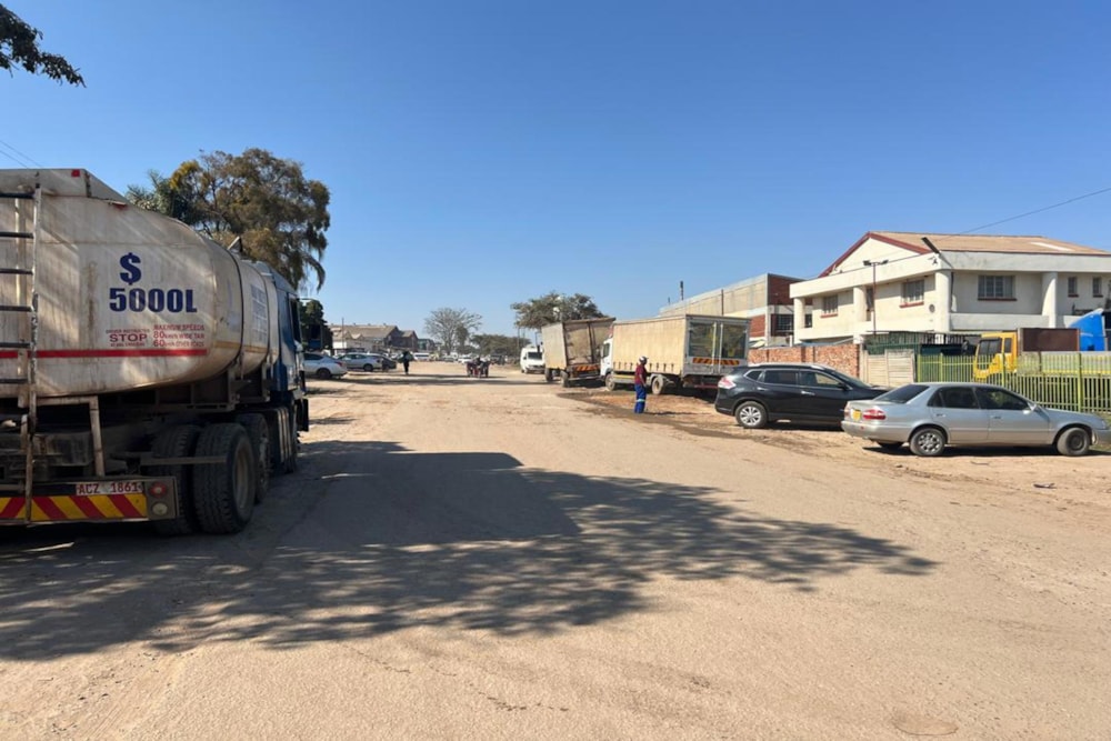 Commercial industrial property for sale in Graniteside, Zimbabwe - 3ZB1746230 Commercial industrial property for sale in Graniteside, Zimbabwe - 3ZB1746230