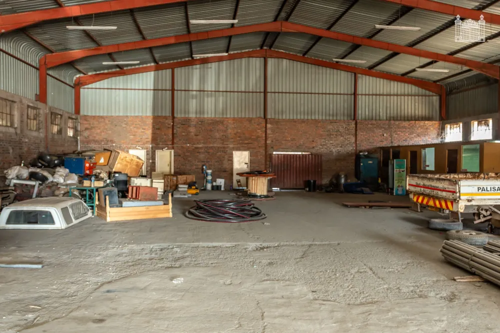 Commercial industrial property for sale in Graniteside, Zimbabwe - 3ZB1746230 Commercial industrial property for sale in Graniteside, Zimbabwe - 3ZB1746230