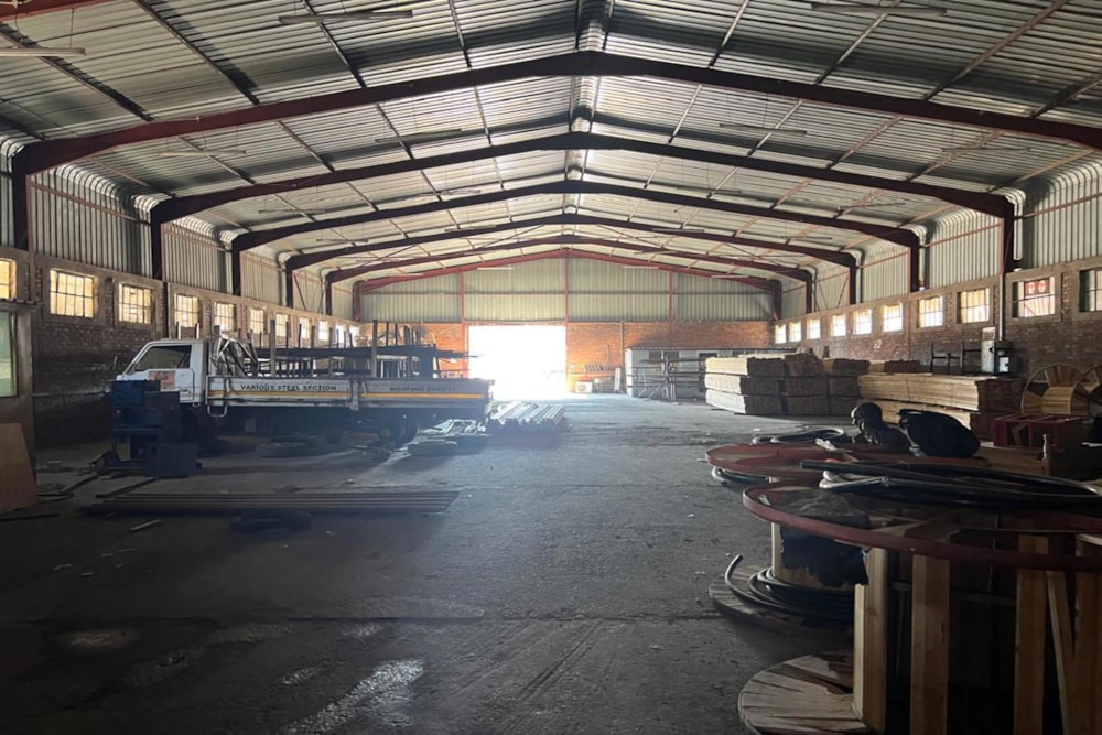 Commercial industrial property for sale in Graniteside, Zimbabwe - 3ZB1746230 Commercial industrial property for sale in Graniteside, Zimbabwe - 3ZB1746230