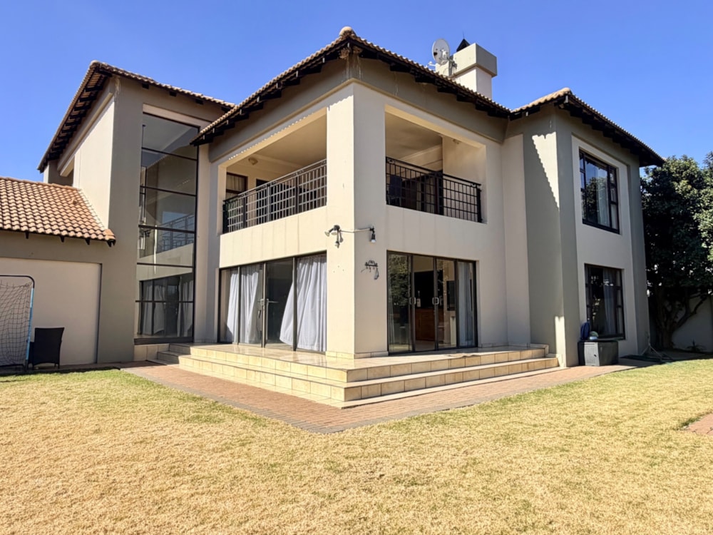 Double-storey house for sale in Three Rivers East - 1VT1748471 Double-storey house for sale in Three Rivers East - 1VT1748471