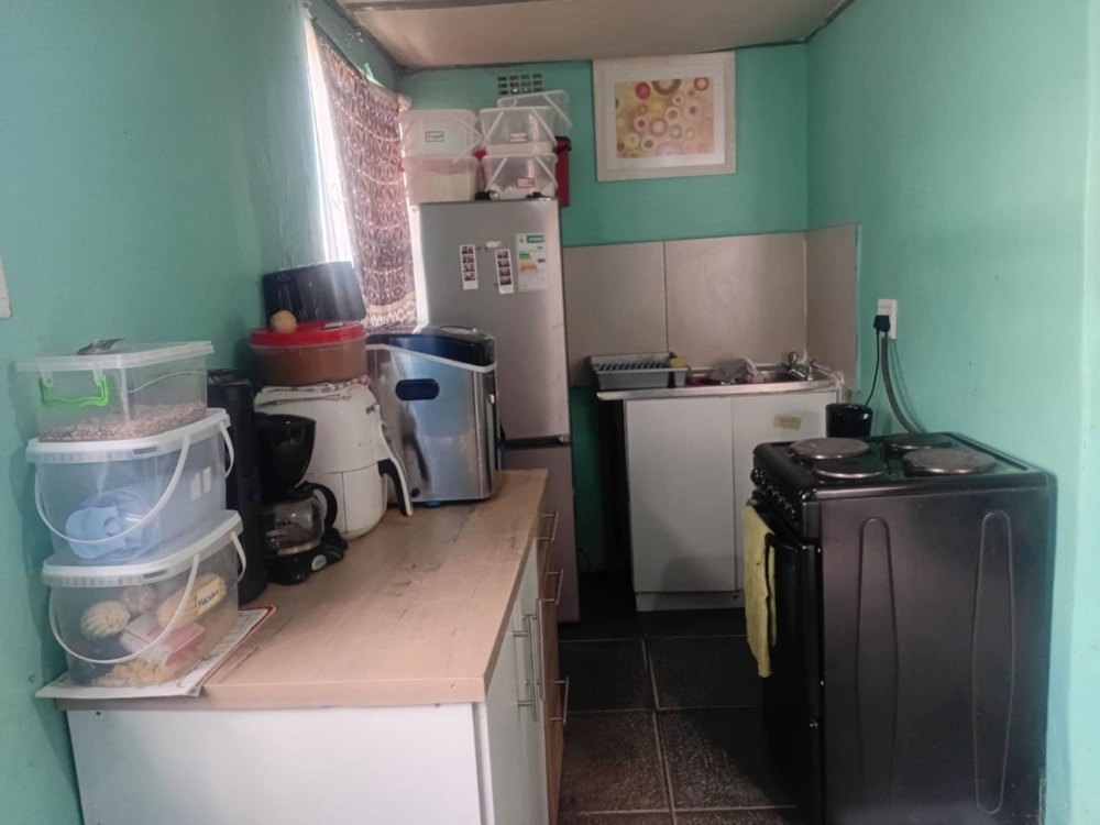 House for sale in Bloekombos, Worcester - 1KV1746327 House for sale in Bloekombos, Worcester - 1KV1746327