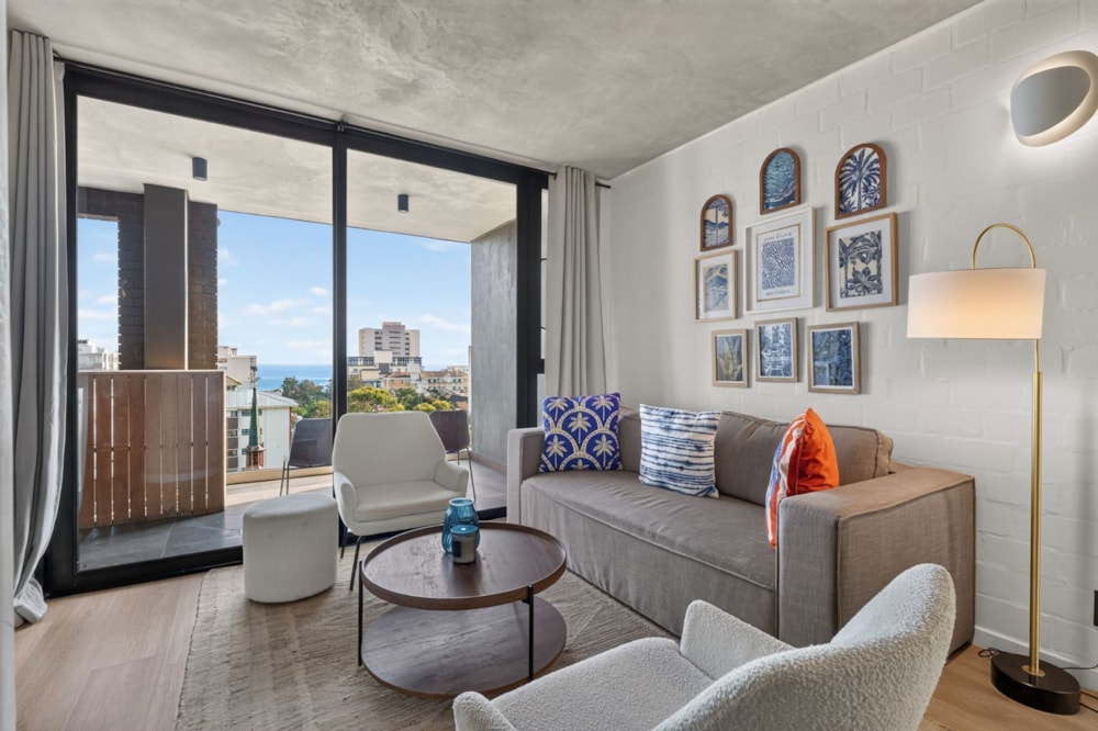 Apartment for sale in Sea Point - AS1746759 Apartment for sale in Sea Point - AS1746759