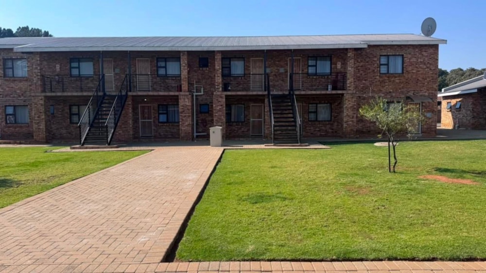 Apartment for sale in Rhodesdene - 1KJ1746366 Apartment for sale in Rhodesdene - 1KJ1746366