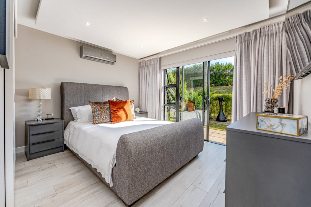 Apartment for sale in Emberton Estate - 1KF1746371 Apartment for sale in Emberton Estate - 1KF1746371
