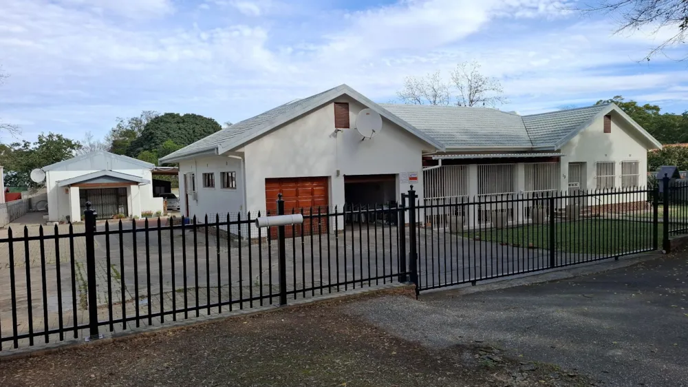 House for sale in Robertson - MON1746436