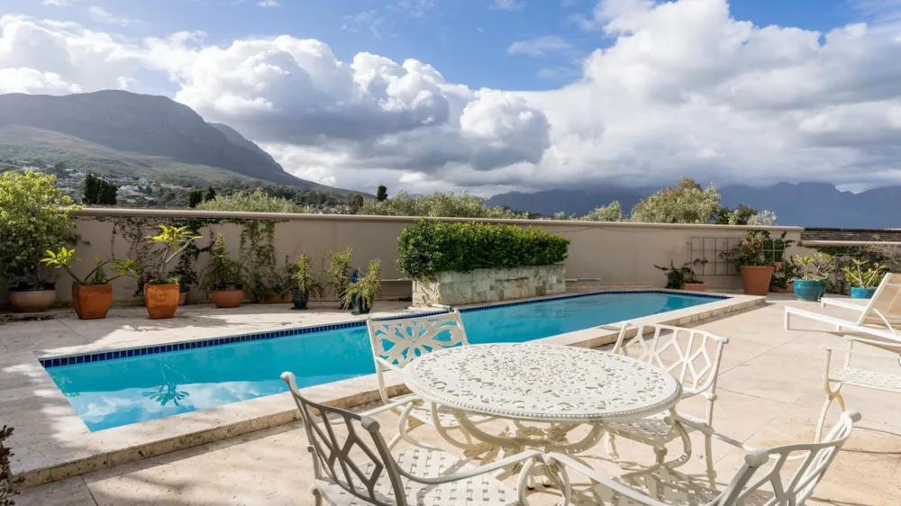 House let in Montclair, Somerset West - SWL1746625 House let in Montclair, Somerset West - SWL1746625