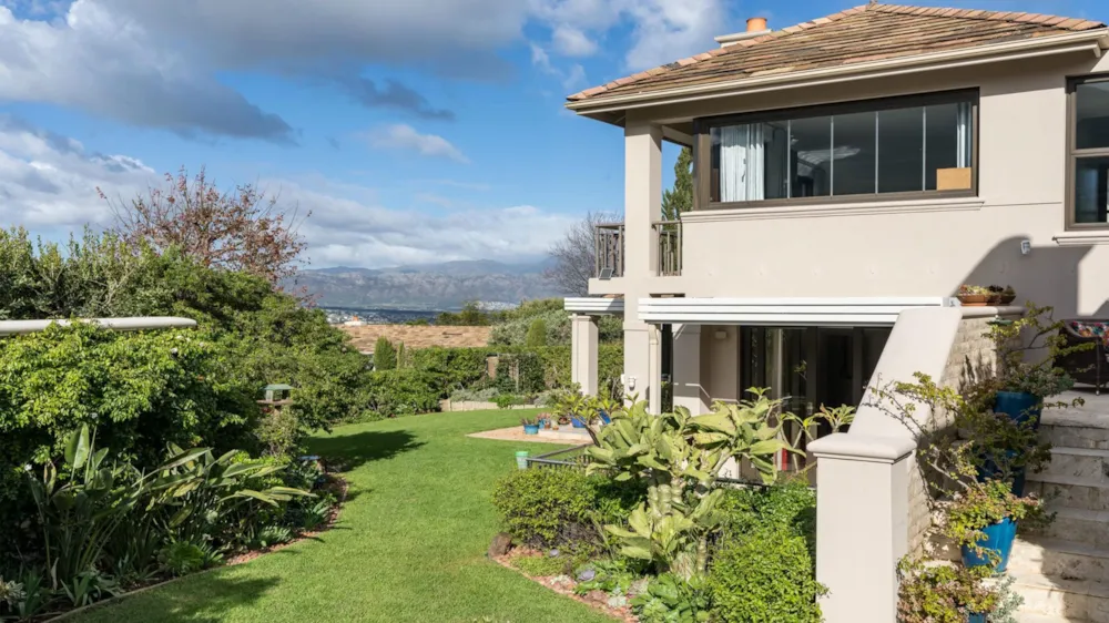 House let in Montclair, Somerset West - SWL1746625 House let in Montclair, Somerset West - SWL1746625
