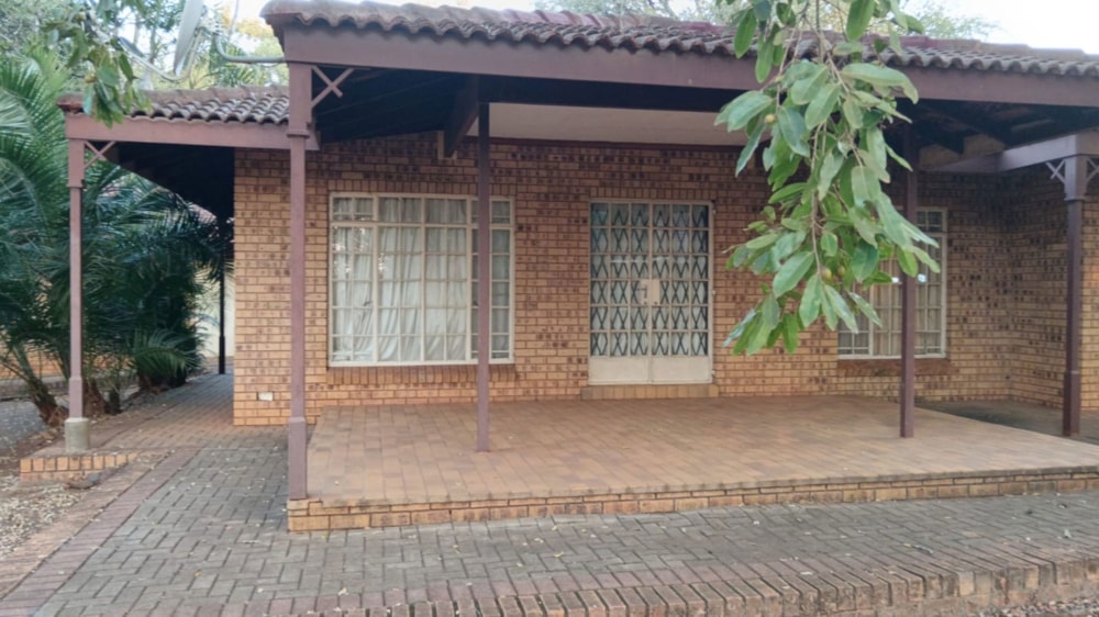 House for sale in Komatipoort - 1NK1747026 House for sale in Komatipoort - 1NK1747026