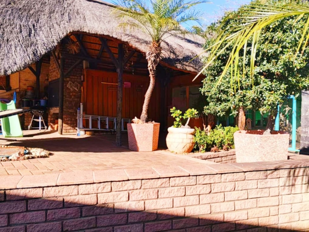 House for sale in Olympia, Namibia - 3NM1746478 House for sale in Olympia, Namibia - 3NM1746478