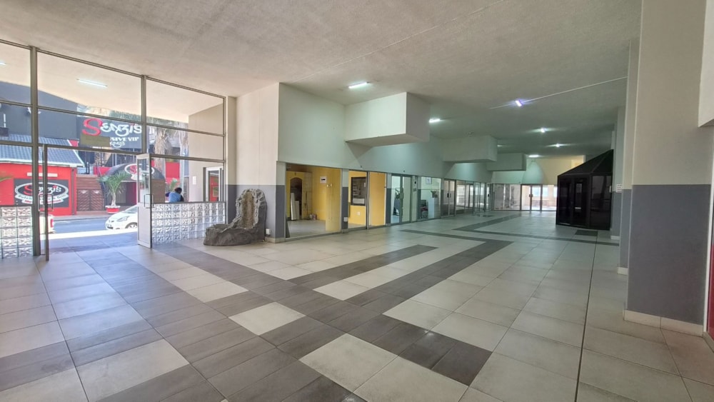 Commercial retail property for sale in Margate - 1PSH1746955 Commercial retail property for sale in Margate - 1PSH1746955