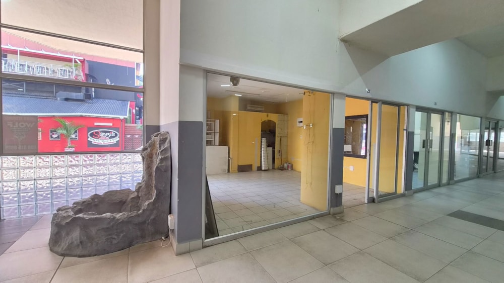 Commercial retail property for sale in Margate - 1PSH1746955 Commercial retail property for sale in Margate - 1PSH1746955