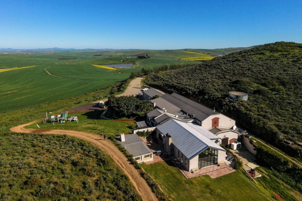 Wine farm for sale in Riebeek Kasteel - RV1746493 Wine farm for sale in Riebeek Kasteel - RV1746493