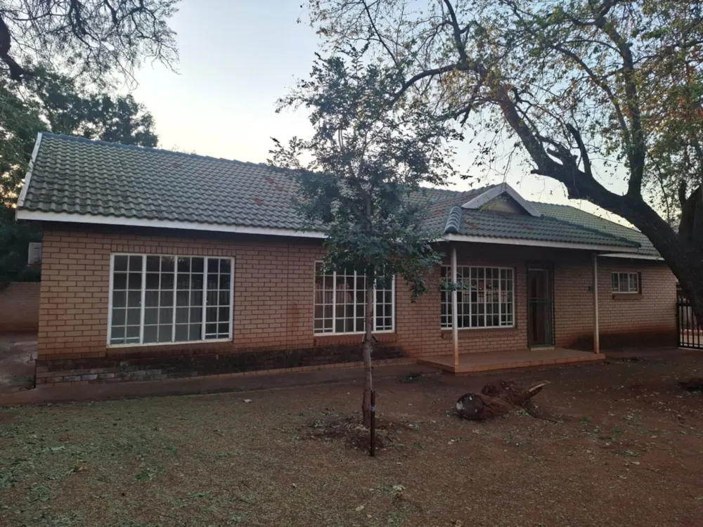 House let in Thabazimbi - 1ER1746541 House let in Thabazimbi - 1ER1746541