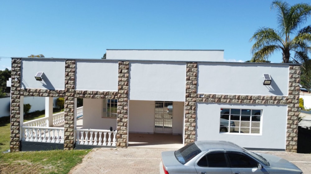 Commercial Building to rent in Mutare, Zimbabwe - 3ZB1746745
