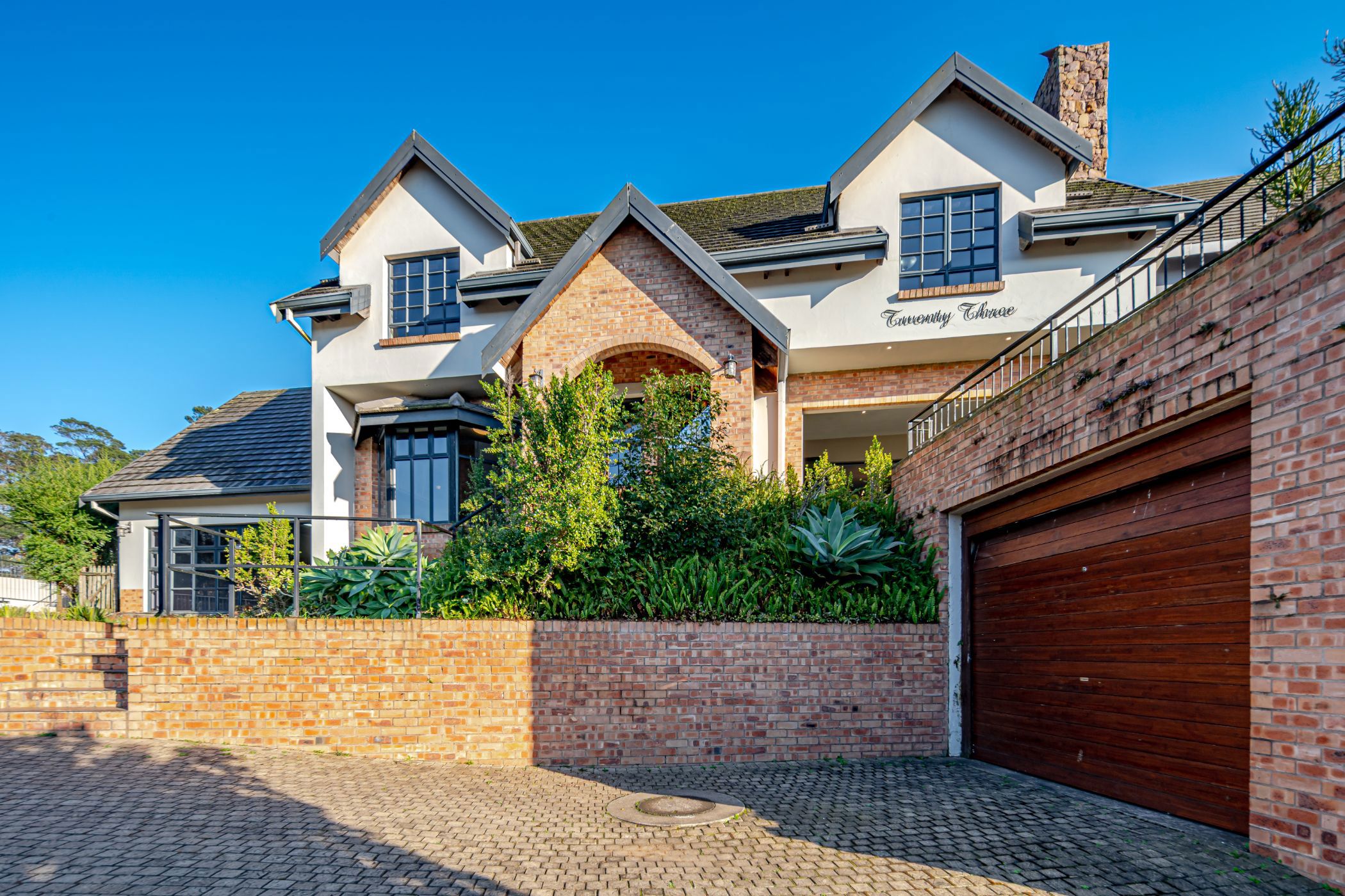 House for sale in Cotswold Downs Estate - 1KF1746599