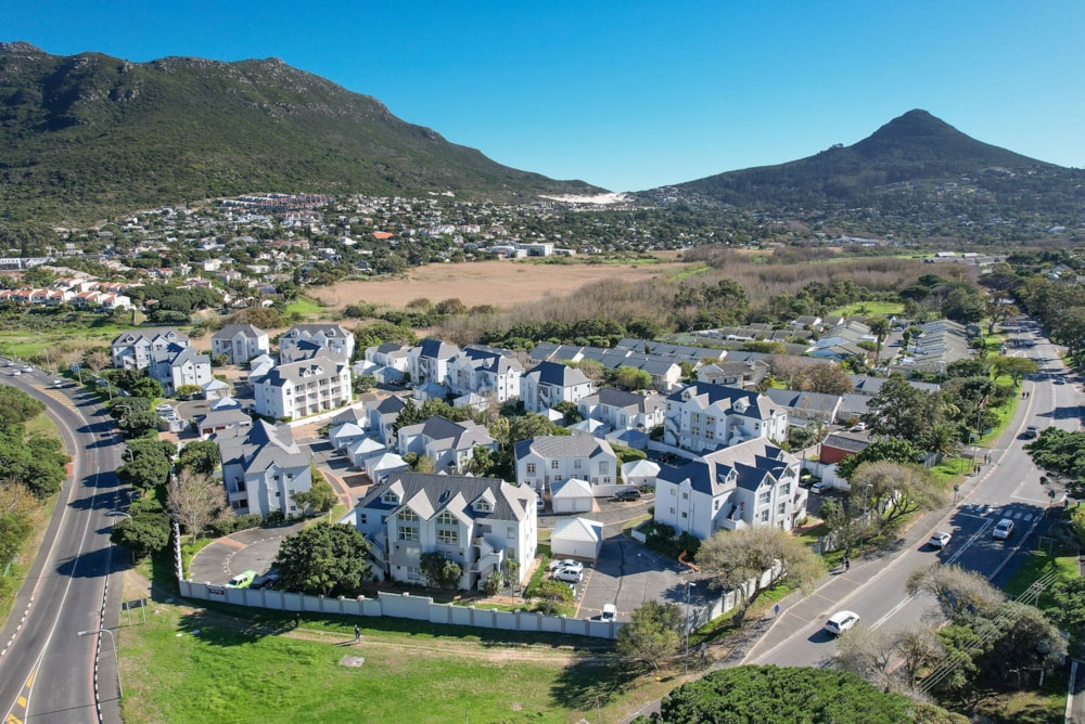 Townhouse to rent in Hout Bay - HYL1746674 Townhouse to rent in Hout Bay - HYL1746674