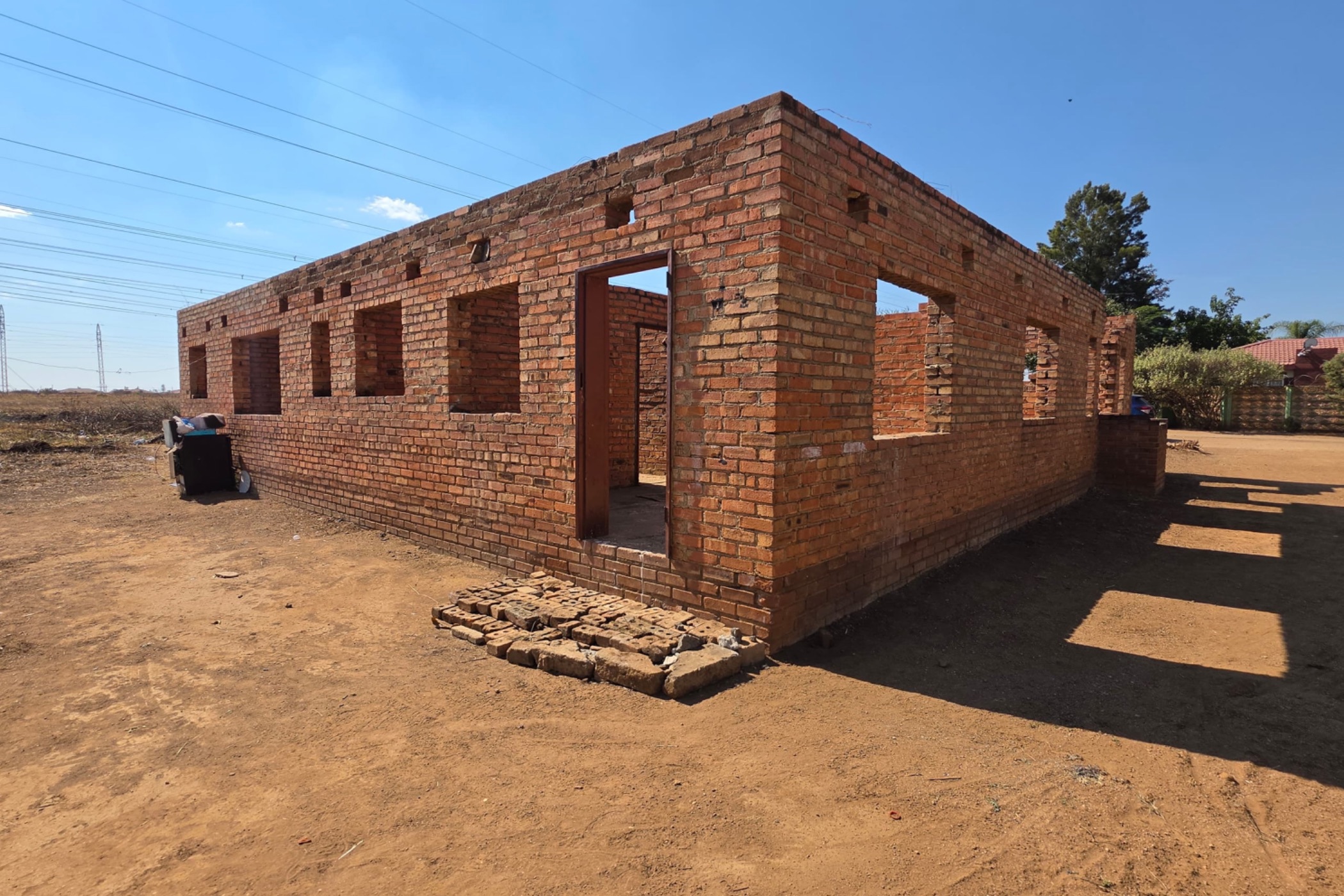 House for sale in Mahatshula, Zimbabwe - 3ZB1746671