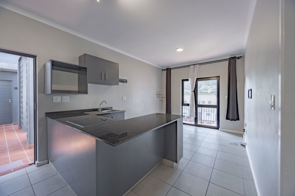 Apartment for sale in Waterfall, Upper Highway - 1KF1746718 Apartment for sale in Waterfall, Upper Highway - 1KF1746718